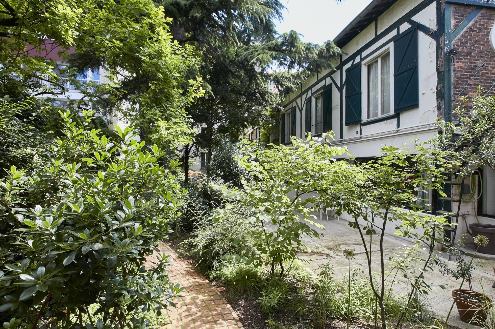 Eden Lodge Paris Extérieur photo